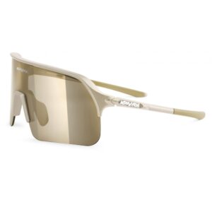 Spordiprillid Kayak 3029 on kerged ja julge disainiga spordiprillid