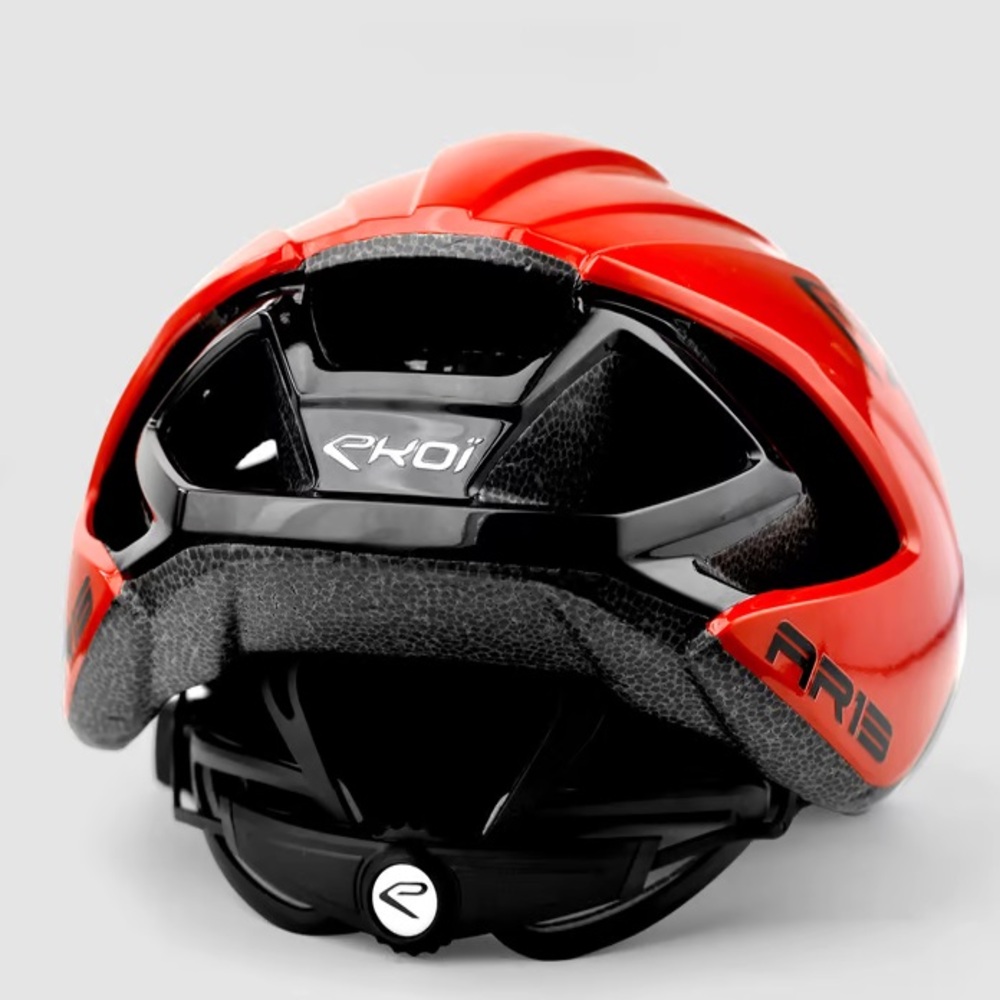 Ekoï AR13 kiiver maantee- ja gravelisõiduks