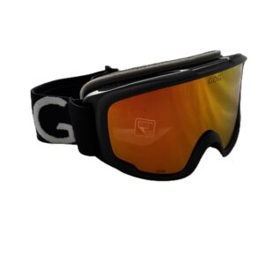 Kahekihilise  polükromaatilise punase klaasiga mäesuusaprillid. UV400 kaitse, FOG BLOCK uduvastane kate ja hüdrofoobne töötlus. Sobib ka optiliste prillide kandjatele.