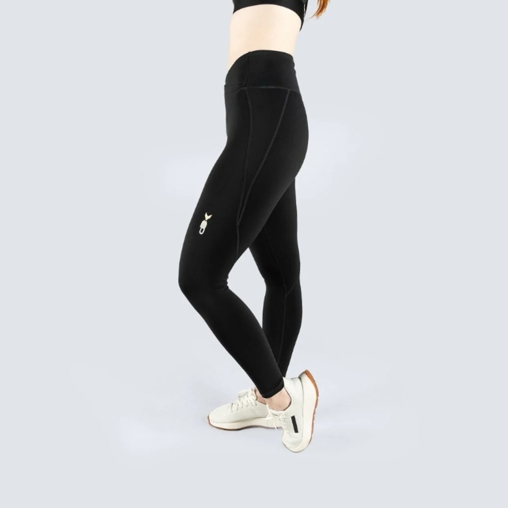 Naiste retuusid Picsil SS25 ristatud kõrge vöökohaga