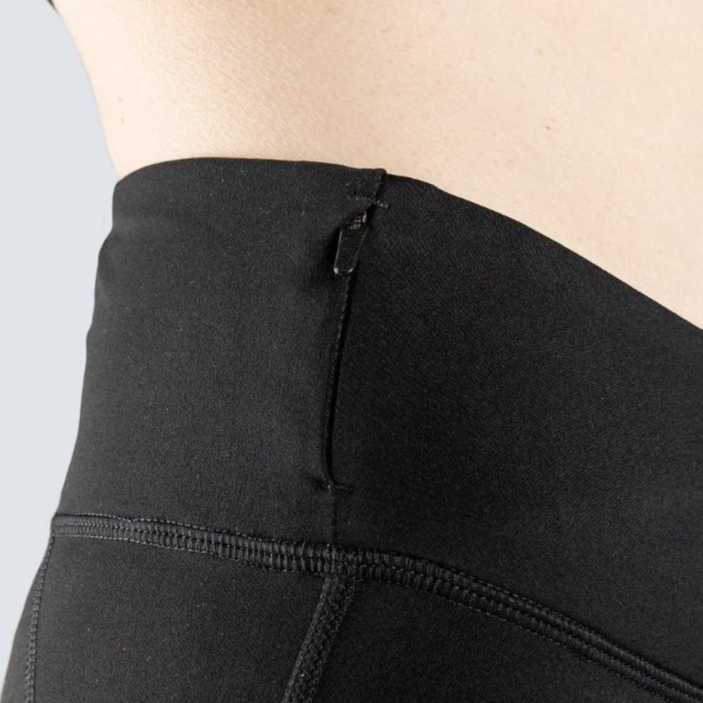 Naiste retuusid Picsil SS25 ristatud kõrge vöökohaga