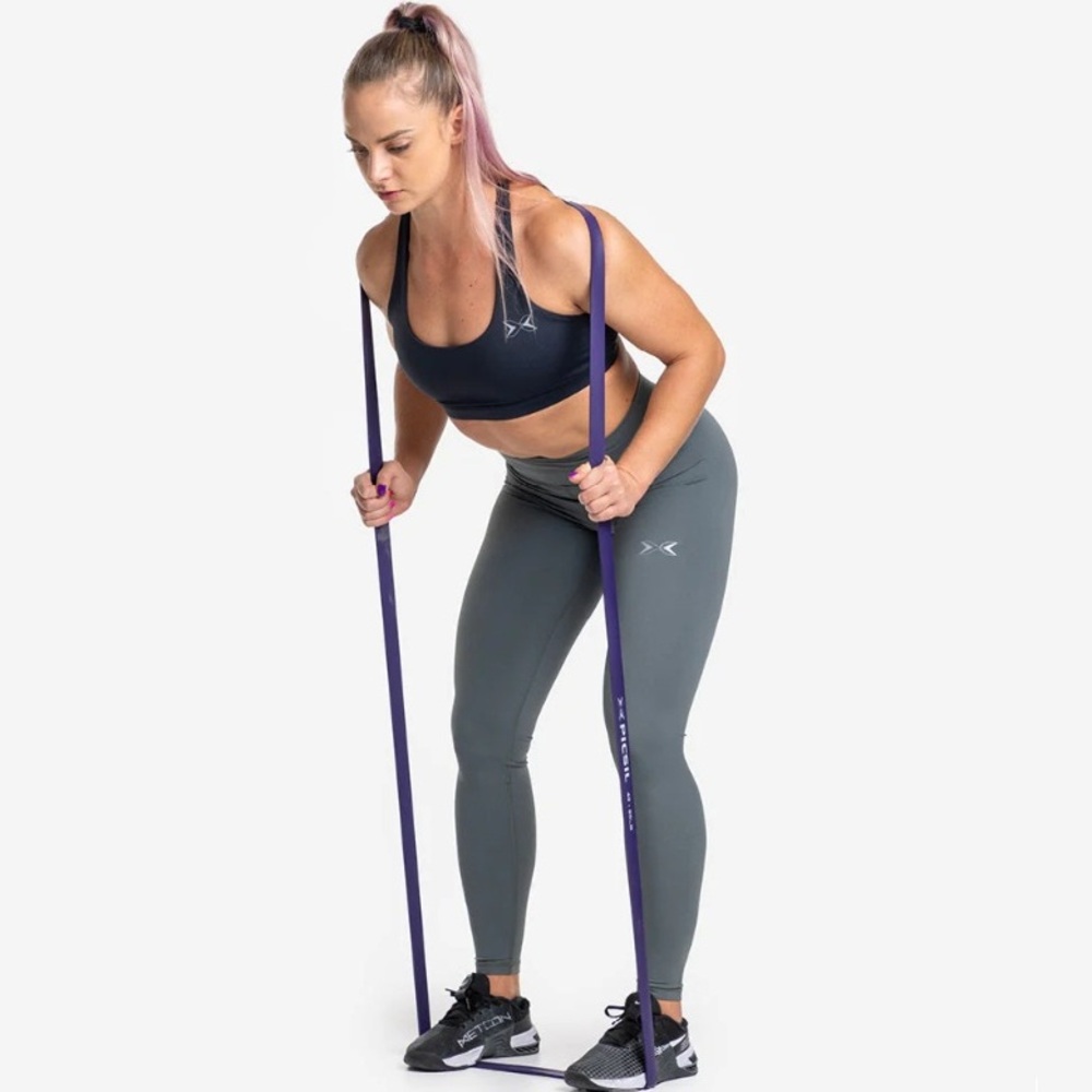 Picsil Core liibuva istuvusega treeningretuusid