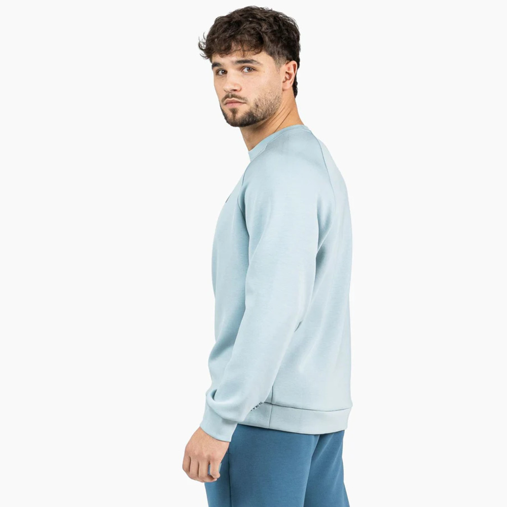 Velites Holo pusa on kerge ja hingav treeningpusa