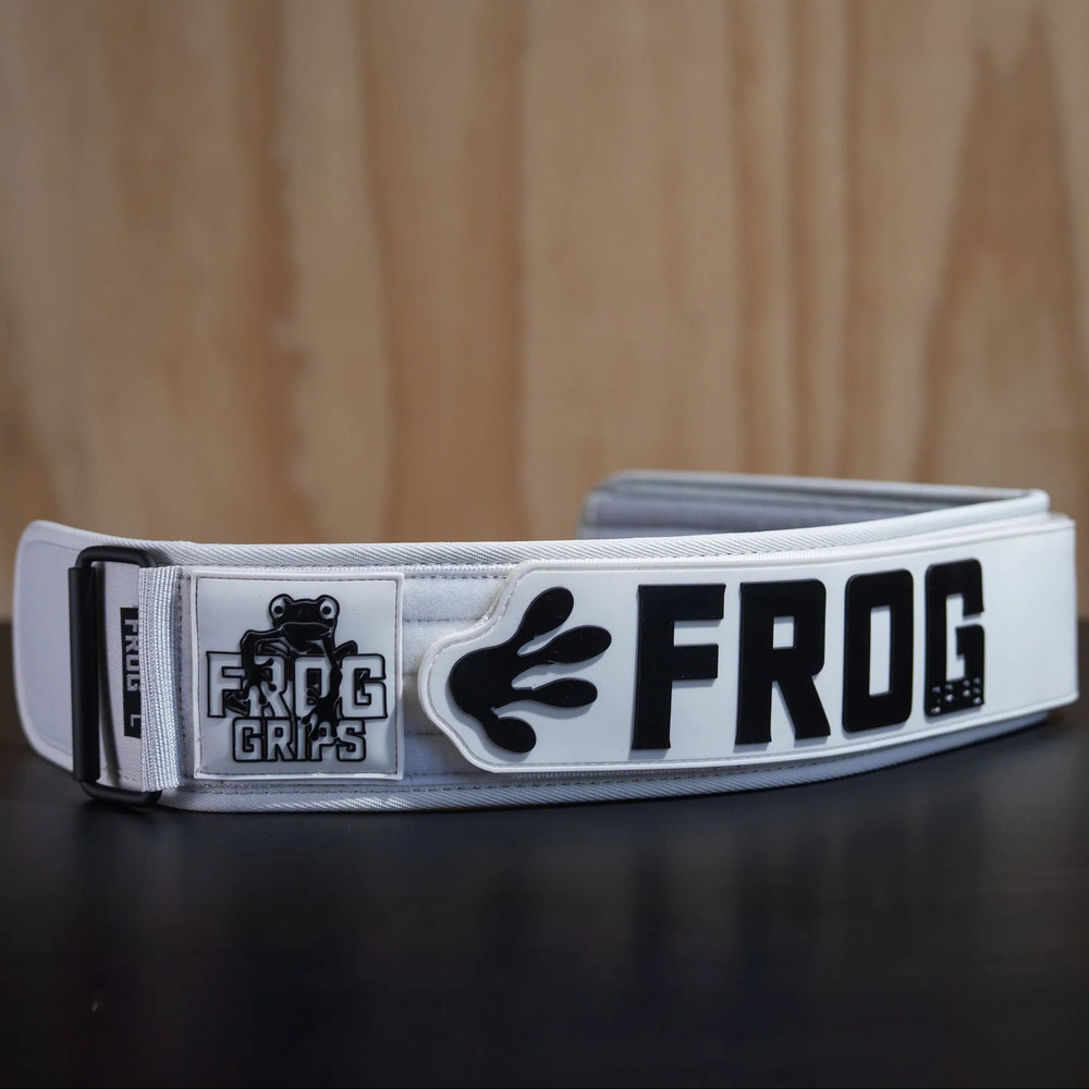 Frog tõstevöö – tugev ja mugav tõstevöö raskete kükkide, jõutõmmete ja CrossFit treeningu jaoks. Vastupidav nailon ja kindel kinnitus.
