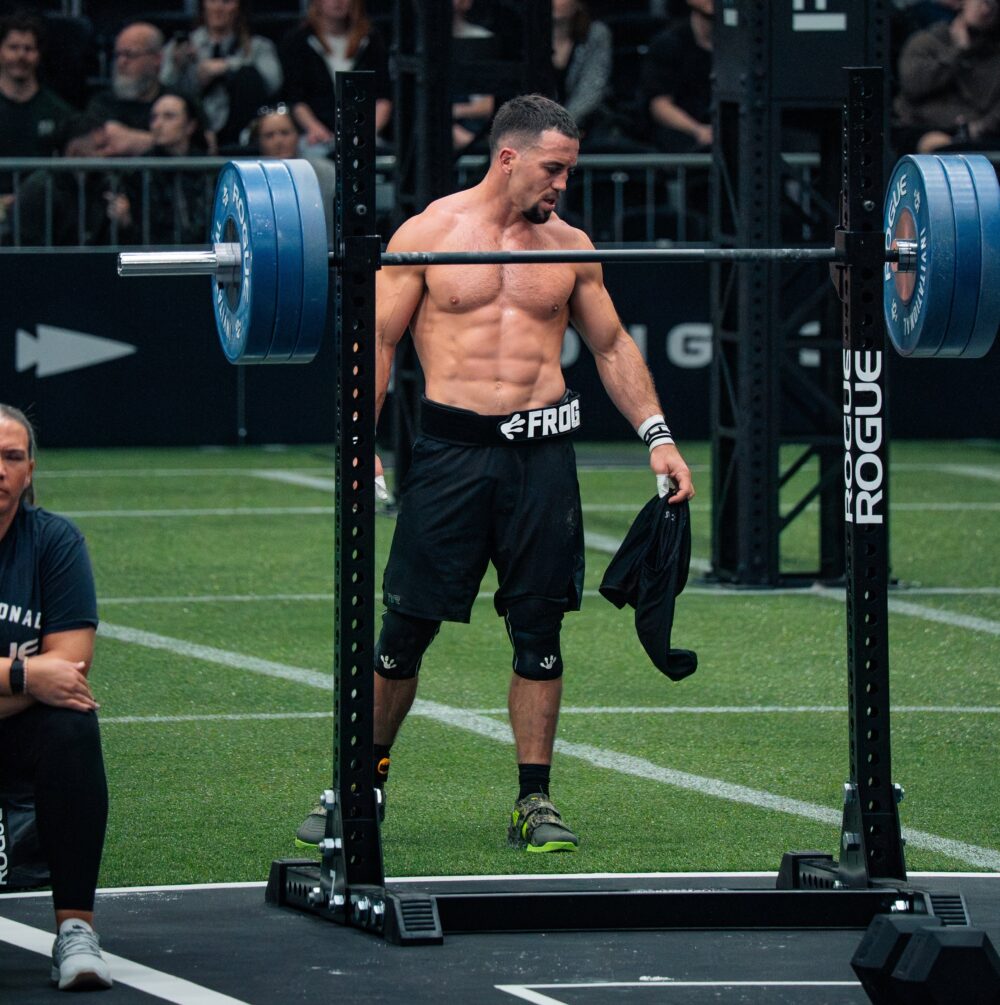 Frog tõstevöö – tugev ja mugav tõstevöö raskete kükkide, jõutõmmete ja CrossFit treeningu jaoks. Vastupidav nailon ja kindel kinnitus.